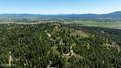 View/Area - 17536 W Julia Dr, Hauser, ID 83854 photo 10 of 14