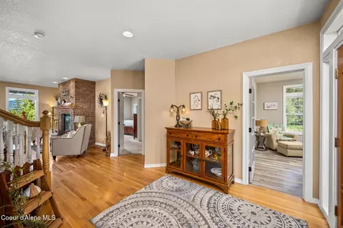 Entry Way - 17536 W Julia Dr, Hauser, ID 83854 photo 2 of 5
