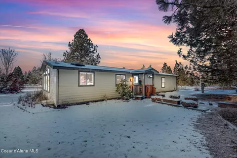 11218 E Laurel Rd, Elk, WA 99009