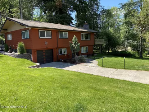 118 Belair Dr, Pinehurst, ID 83850