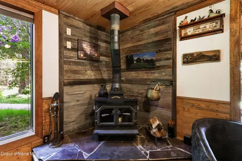2864 Blacktail Rd, Cocolalla, ID 83813 photo 12