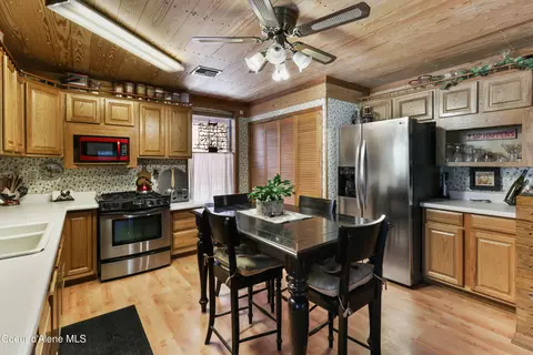 2864 Blacktail Rd, Cocolalla, ID 83813 photo 8