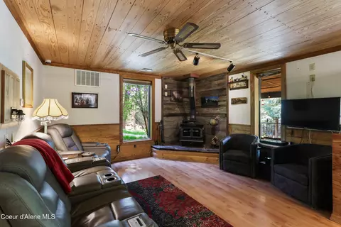 2864 Blacktail Rd, Cocolalla, ID 83813 photo 10