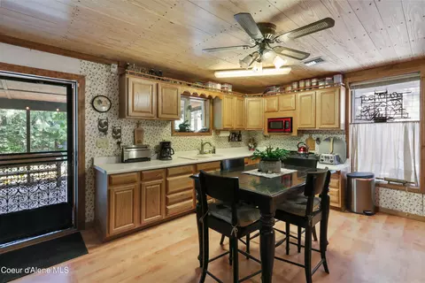 2864 Blacktail Rd, Cocolalla, ID 83813 photo 9