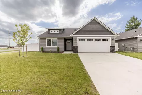 6407 W Bowmore Ln, Rathdrum, ID 83858