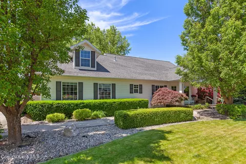 8511 N Summerfield Loop, Hayden, ID 83835