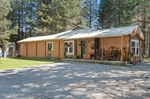 Exterior - 490 Samuels Rd, Sandpoint, ID 83864 photo 2 of 25
