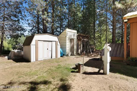 Exterior - 490 Samuels Rd, Sandpoint, ID 83864 photo 13 of 25