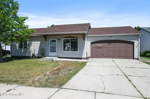 805 E Shasta Ave, Post Falls, ID 83854 photo 3