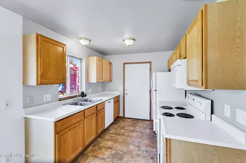 805 E Shasta Ave, Post Falls, ID 83854 photo 14