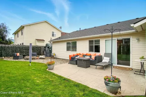 Exterior - 500 N Elm Rd, Post Falls, ID 83854 photo 3 of 7
