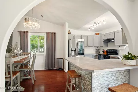 Kitchen - 500 N Elm Rd, Post Falls, ID 83854 photo 2 of 3