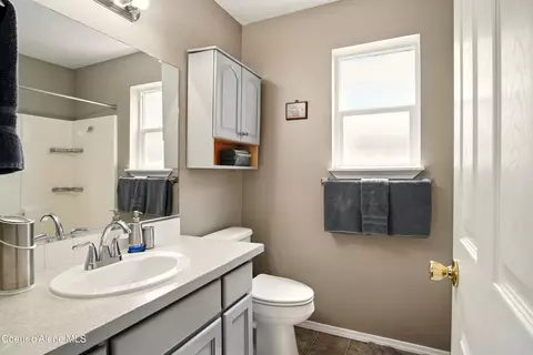 Bath - 500 N Elm Rd, Post Falls, ID 83854 photo 2 of 2
