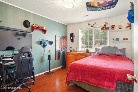 Bedroom - 500 N Elm Rd, Post Falls, ID 83854 photo 1 of 3