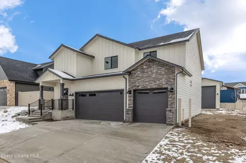6742 Portrush Dr, Rathdrum, ID 83858