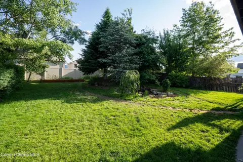 Exterior - 700 E Tiger Ave, Post Falls, ID 83854 photo 8 of 11