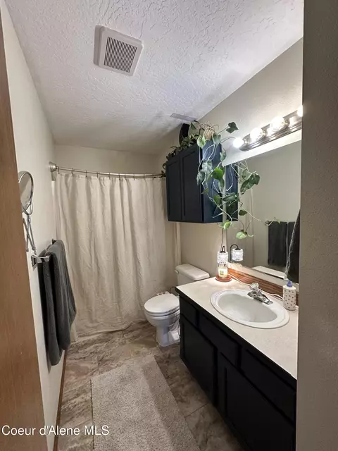 Bath - 700 E Tiger Ave, Post Falls, ID 83854 photo 2 of 2