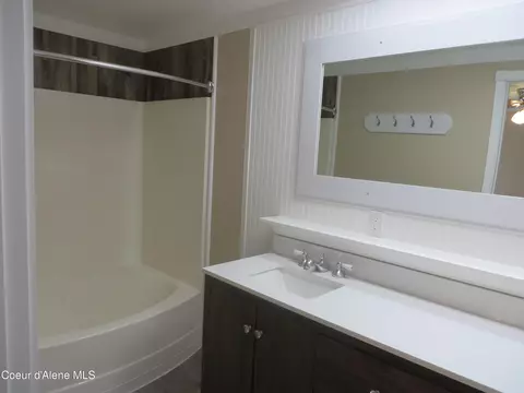 Bath - 4879 E 16th Ave # 19, Post Falls, ID 83854 photo 3 of 3