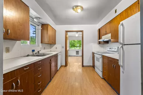 206 E 2nd Ave, Clark Fork, ID 83811 photo 2