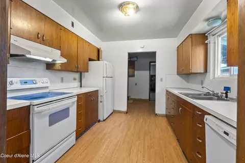 206 E 2nd Ave, Clark Fork, ID 83811 photo 4