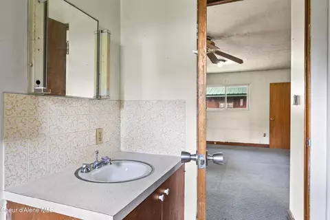 206 E 2nd Ave, Clark Fork, ID 83811 photo 22