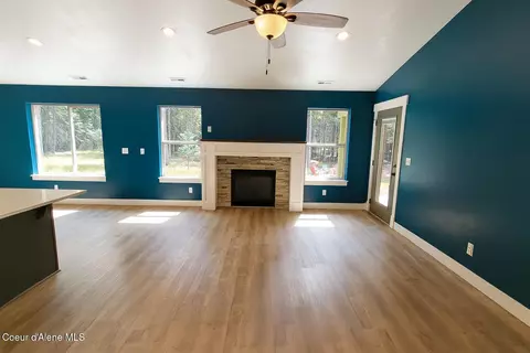 Living - 84 E Cabinet Wagon Rd, Clark Fork, ID 83811 photo 1 of 1