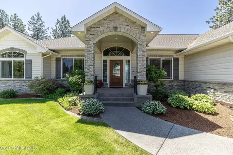 620 N Chisholm Ct, Post Falls, ID 83854 photo 2