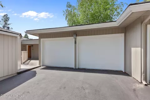 3574 E Tobler Rd # C16, Hayden, ID 83835