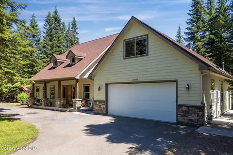 25400 N Lantern Hill Rd, Rathdrum, ID 83858