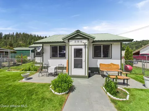 206 6th St, Pinehurst, ID 83850 photo 2