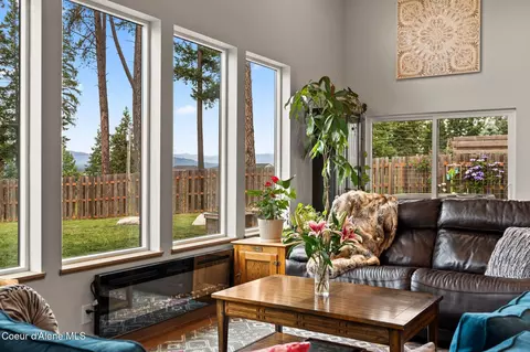 Living - 55 Sunray Dr, Hope, ID 83836 photo 4 of 4