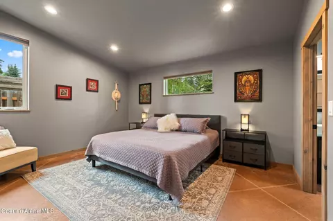 Bedroom - 55 Sunray Dr, Hope, ID 83836 photo 1 of 5