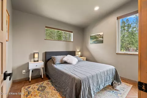 Bedroom - 55 Sunray Dr, Hope, ID 83836 photo 3 of 5