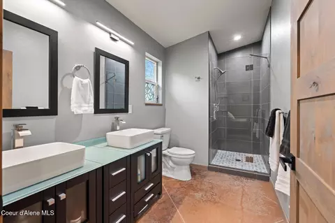 Bath - 55 Sunray Dr, Hope, ID 83836 photo 1 of 3