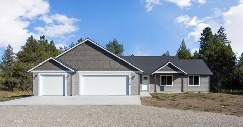 2595 Blanchard Cutoff, Blanchard, ID 83804
