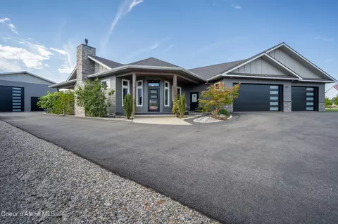 1222 W Tamarindo Ln, Hayden, ID 83835