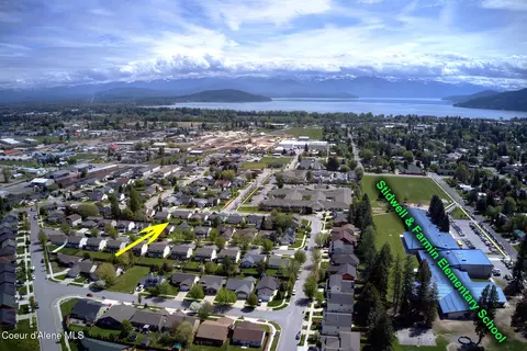 1205 Kinnikinnik Ave, Sandpoint, ID 83864