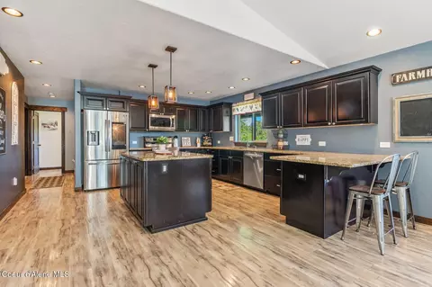 Kitchen - 603 Schneiders Rd, Sagle, ID 83860 photo 3 of 4