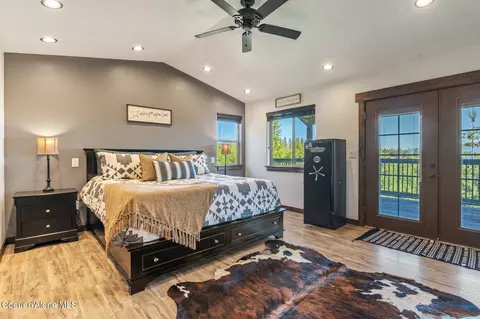 Bedroom - 603 Schneiders Rd, Sagle, ID 83860 photo 1 of 6