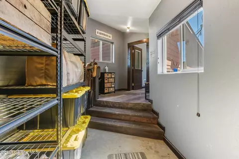 Entry Way - 603 Schneiders Rd, Sagle, ID 83860 photo 1 of 2