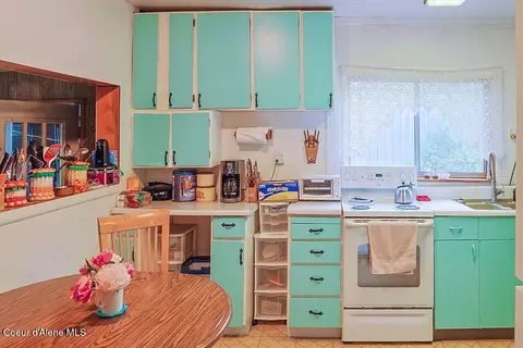 Kitchen - 164 W Fork Pine Creek Rd, Pinehurst, ID 83850 photo 1 of 2