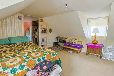 Bedroom - 164 W Fork Pine Creek Rd, Pinehurst, ID 83850 photo 4 of 4