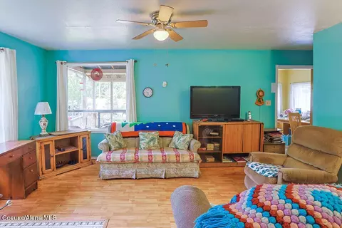 Living - 164 W Fork Pine Creek Rd, Pinehurst, ID 83850 photo 2 of 2