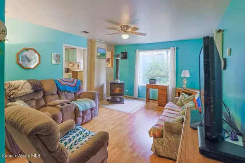 Living - 164 W Fork Pine Creek Rd, Pinehurst, ID 83850 photo 1 of 2