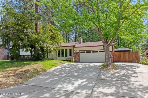 221 S Ridgewood Dr, Post Falls, ID 83854