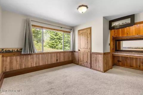Bedroom - 5239 E Dodd Rd, Hayden, ID 83835 photo 2 of 3