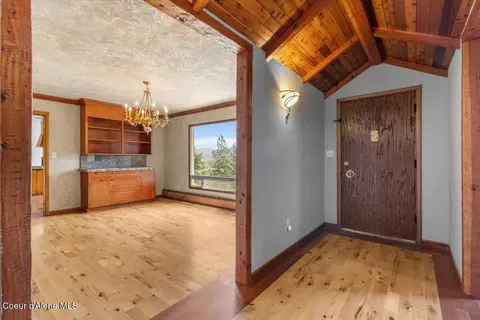 Entry Way - 5239 E Dodd Rd, Hayden, ID 83835 photo 3 of 4