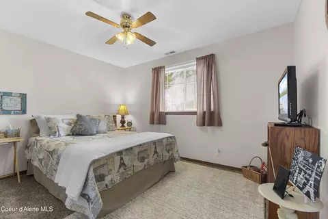 Bedroom - 635 N Divot Ave, Post Falls, ID 83854 photo 5 of 6