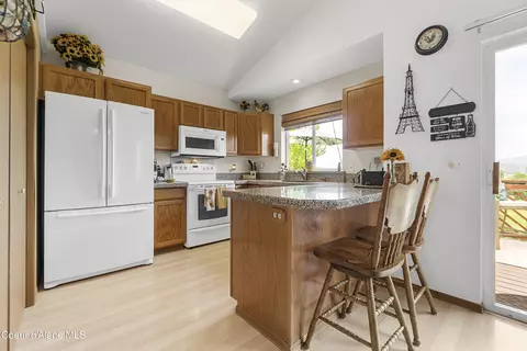 Kitchen - 635 N Divot Ave, Post Falls, ID 83854 photo 1 of 4