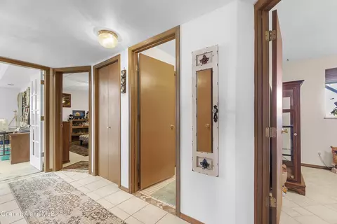 Entry Way - 635 N Divot Ave, Post Falls, ID 83854 photo 3 of 3